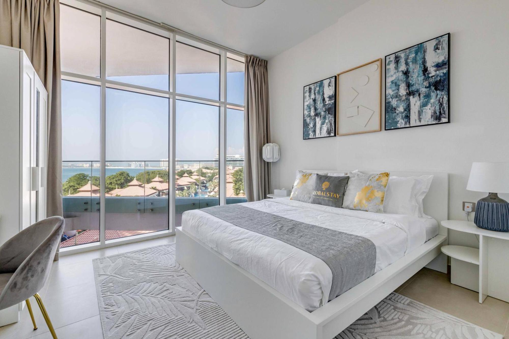 Luxury Azizi Mina Beachfront Apartments ดูไบ ภายนอก รูปภาพ