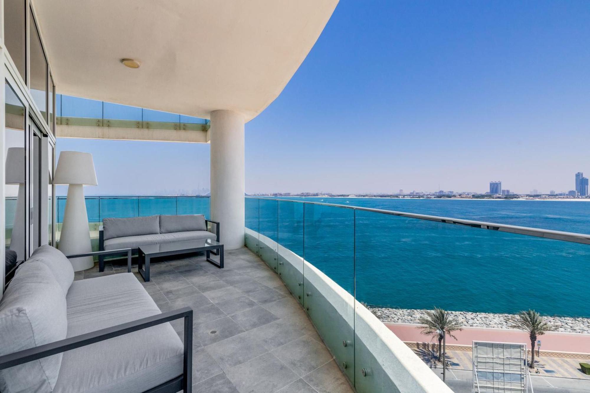 Luxury Azizi Mina Beachfront Apartments ดูไบ ภายนอก รูปภาพ