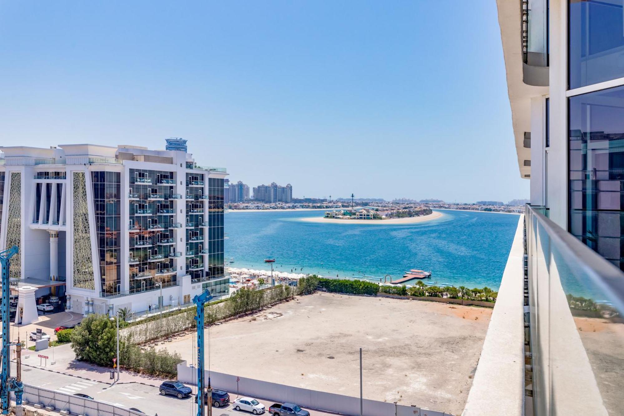 Luxury Azizi Mina Beachfront Apartments ดูไบ ภายนอก รูปภาพ