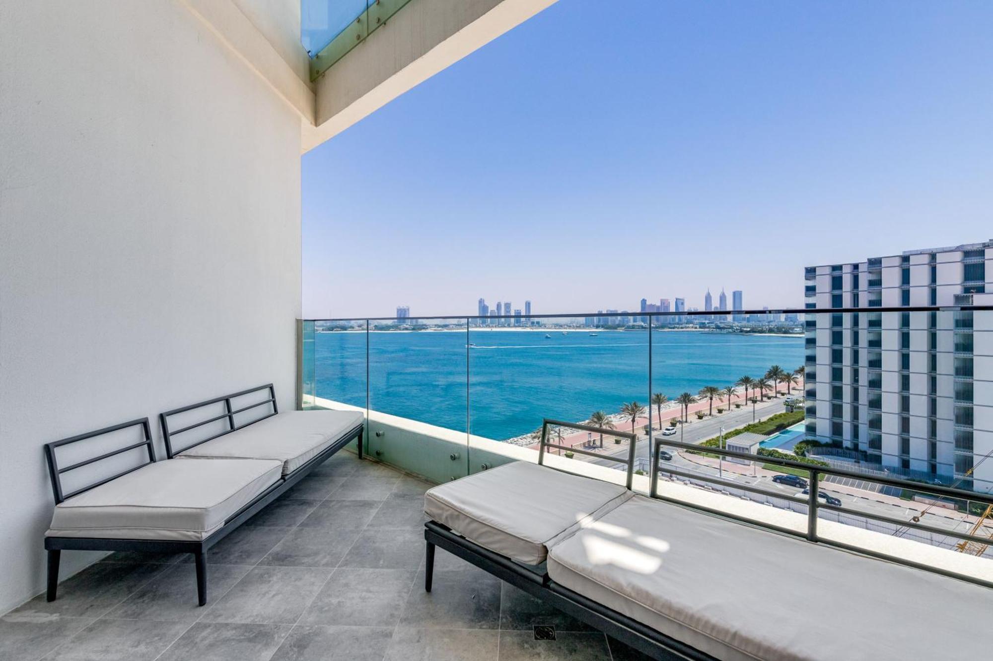 Luxury Azizi Mina Beachfront Apartments ดูไบ ภายนอก รูปภาพ